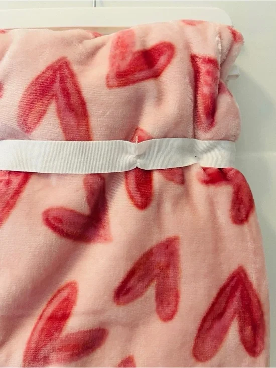 Adirondack Baby by Berkshire Nursery Blanket Pink with Pink Hearts - Picture 9 of 12